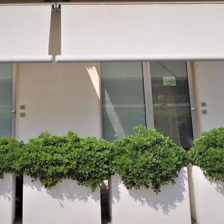 Hotel Miramare Dipendenza *