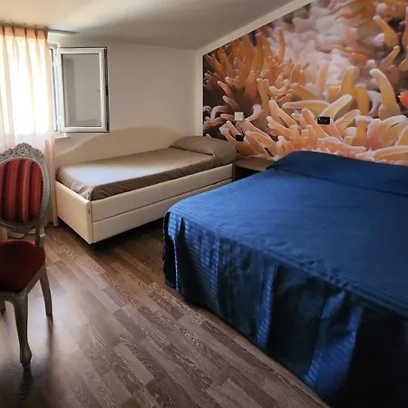 Miramare Dipendenza *