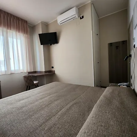 Miramare Dipendenza Hotel Pineto