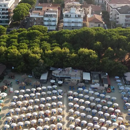 Hotel Miramare Dipendenza Pineto