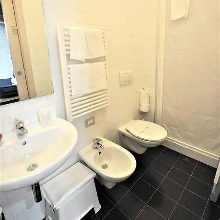 Miramare Dipendenza * Pineto