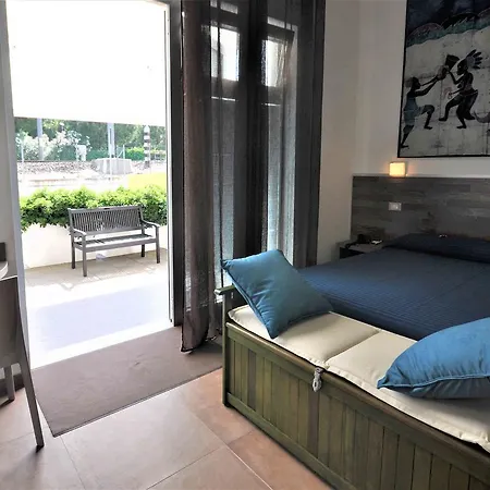 Miramare Dipendenza *