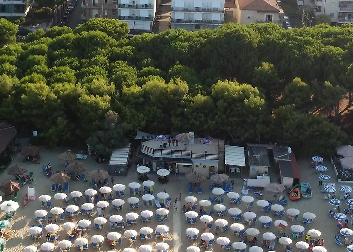 Hotel Miramare Dipendenza Pineto