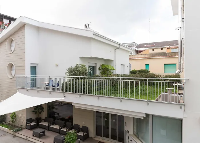 Miramare Dipendenza Hotel Pineto